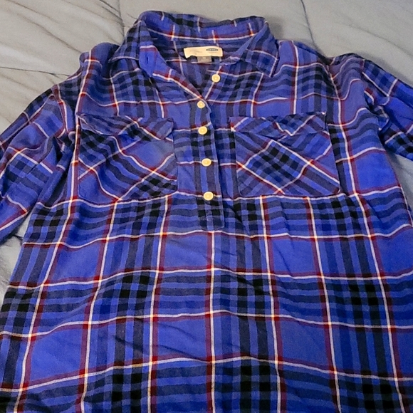 Old navy Boyfriend Flannel - Picture 2 of 3